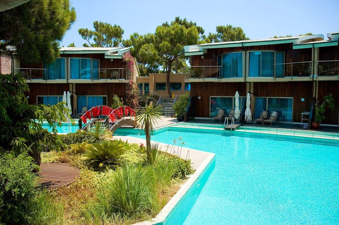 imagini hotel RIXOS SUNGATE